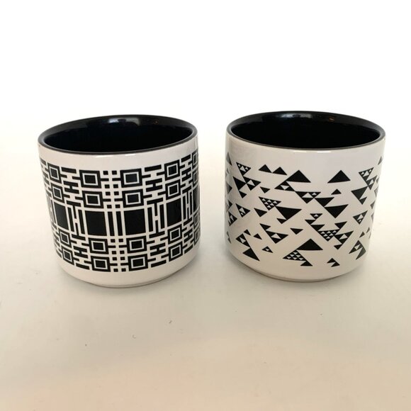 Two Frank Lloyd Wright Foundation Demitasse Coffee Cups 4oz Black White Geo MCM - Picture 6 of 11